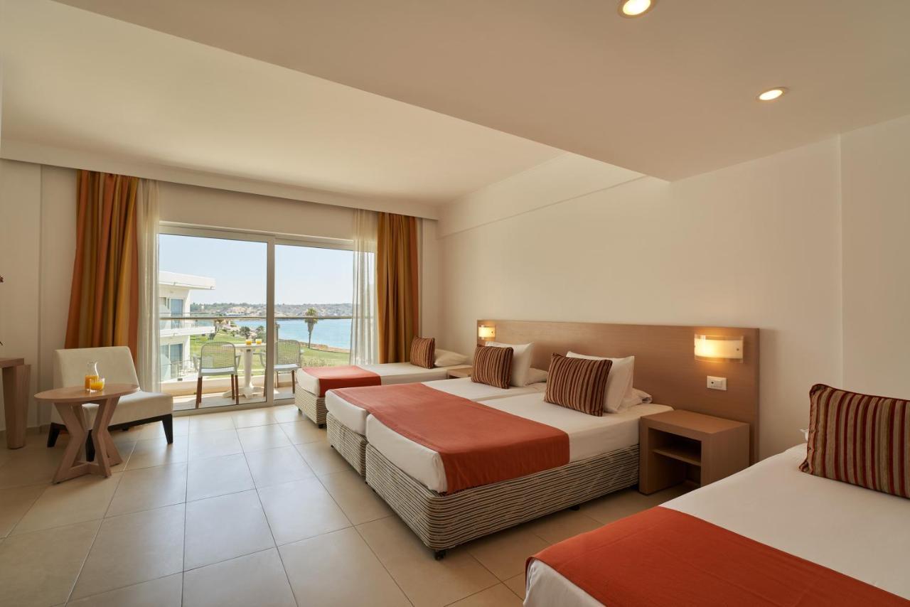Hotel Atlantica 4*