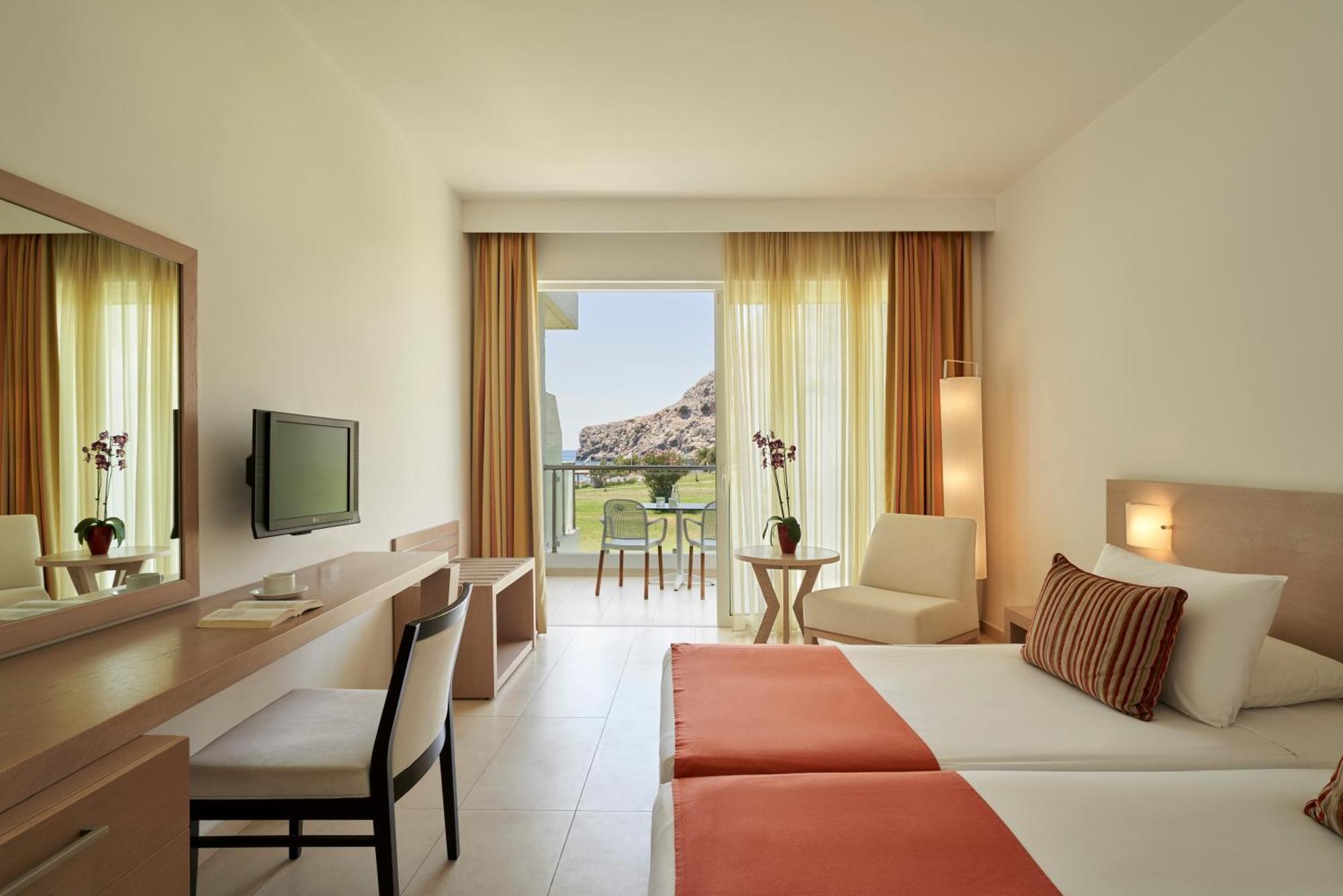 Atlantica Hotel 4*