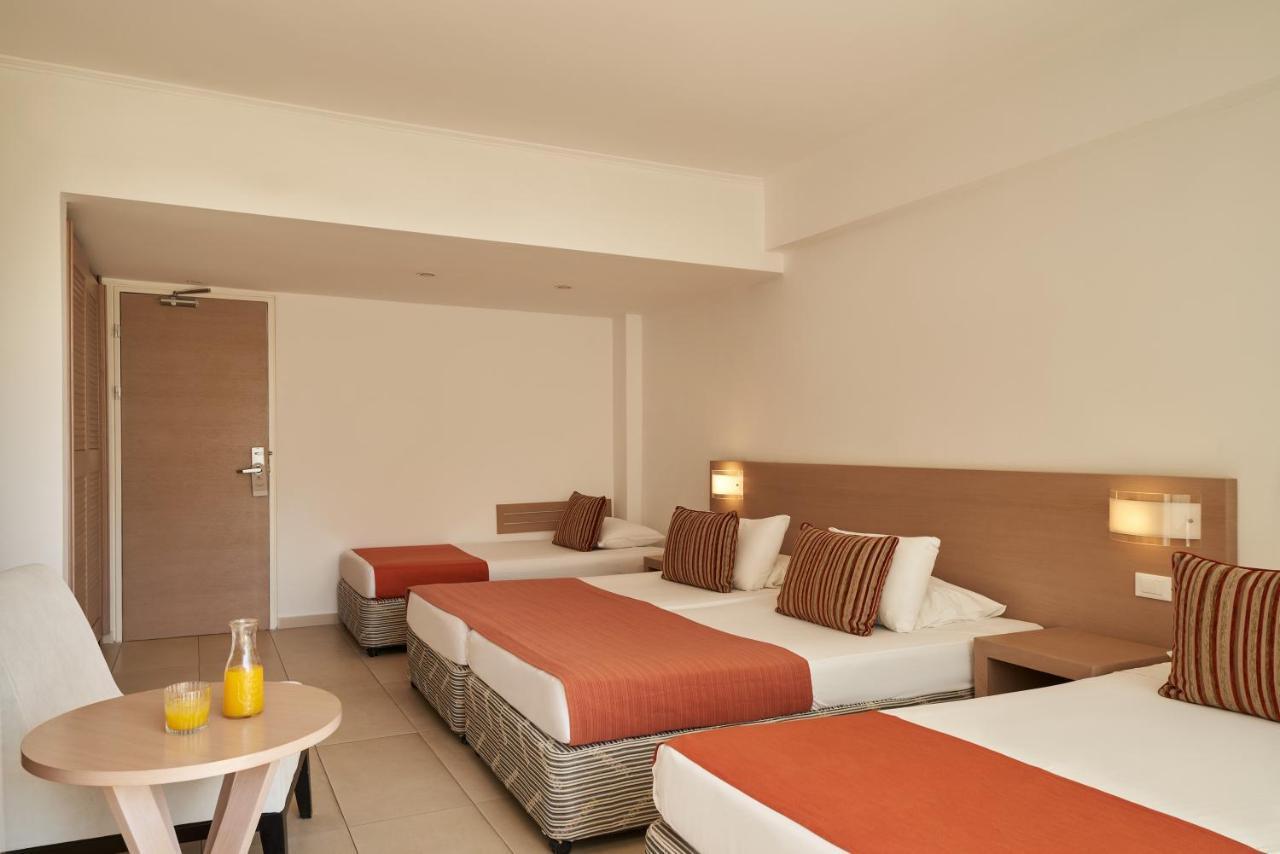 Hotel Atlantica 4*