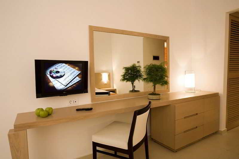 Hotel Atlantica 4*